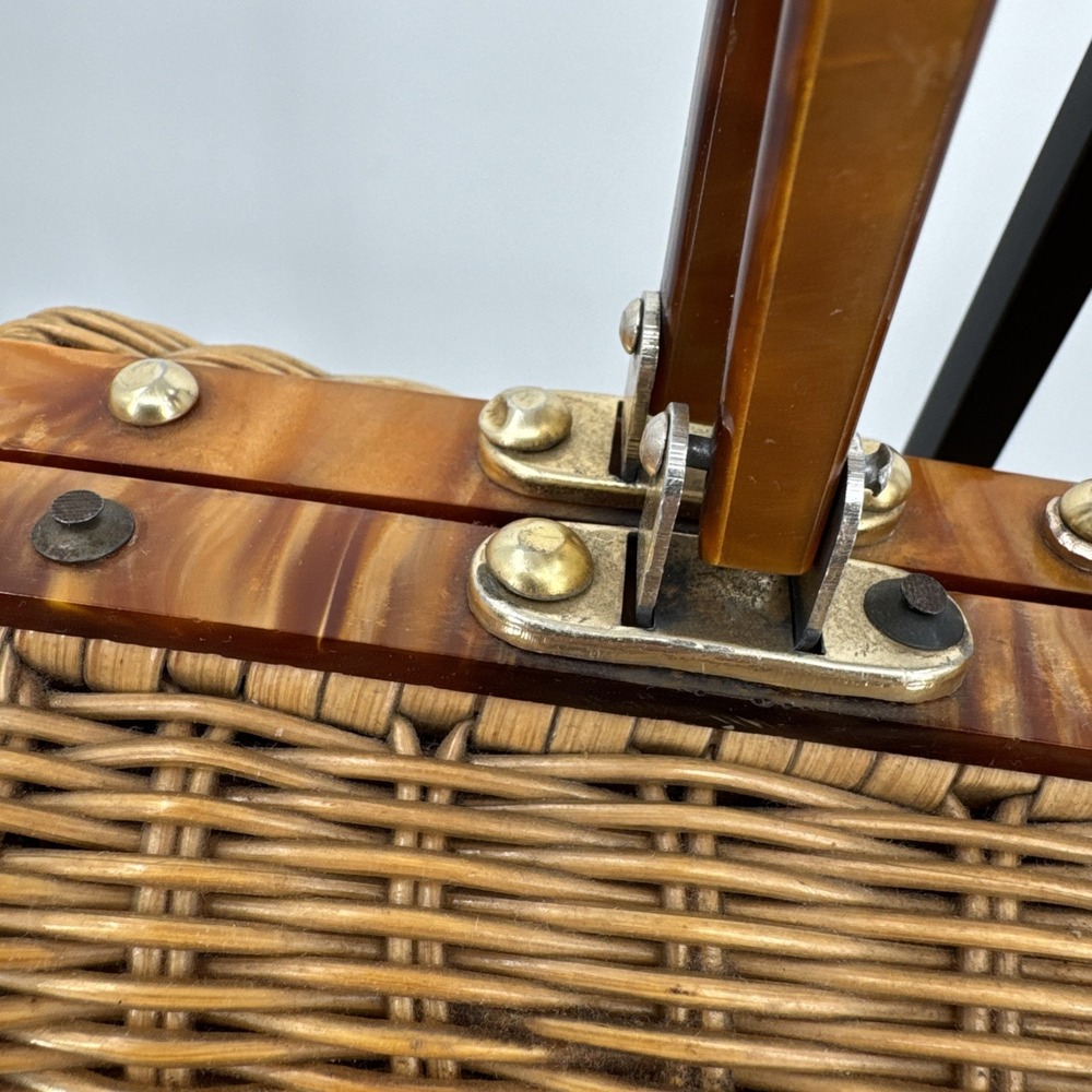 Mid-Century Wicker Like Bag, Hong Kong Woven Handmade w/ Caramel Lucite Handle - Picture 3 of 16